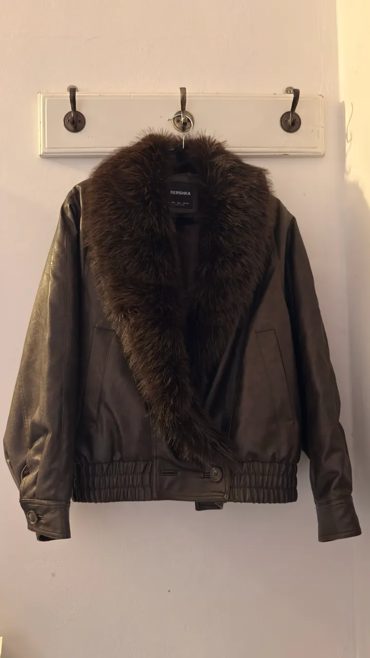 Campera Bershka - imagen 1