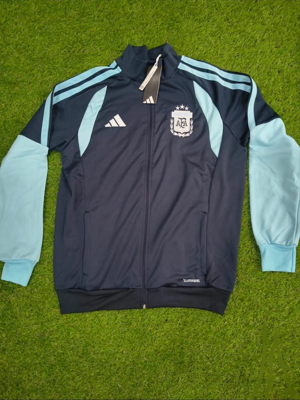 Buzo adidas - imagen 1