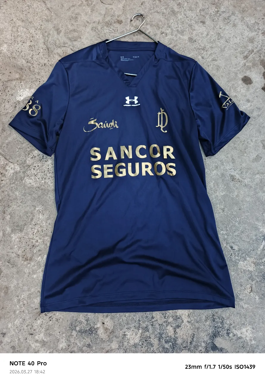 Remera Under Armour · Talle M