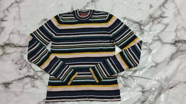 GUESS · Talle L