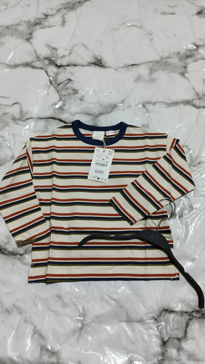 Remera Zara · Talle 4 años / 104 cm