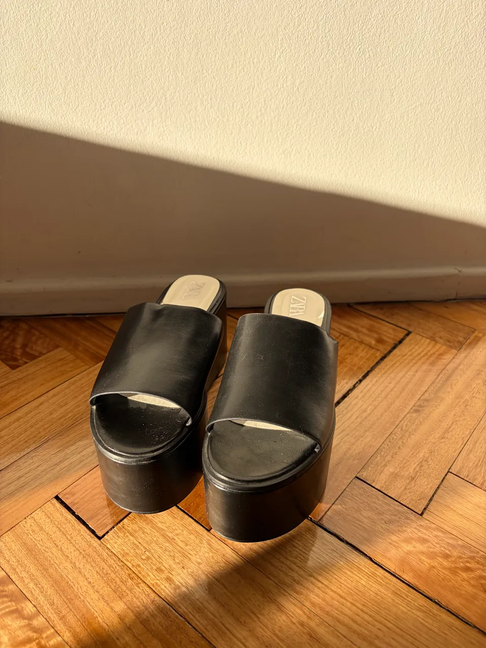 Zara · Talle AR 38