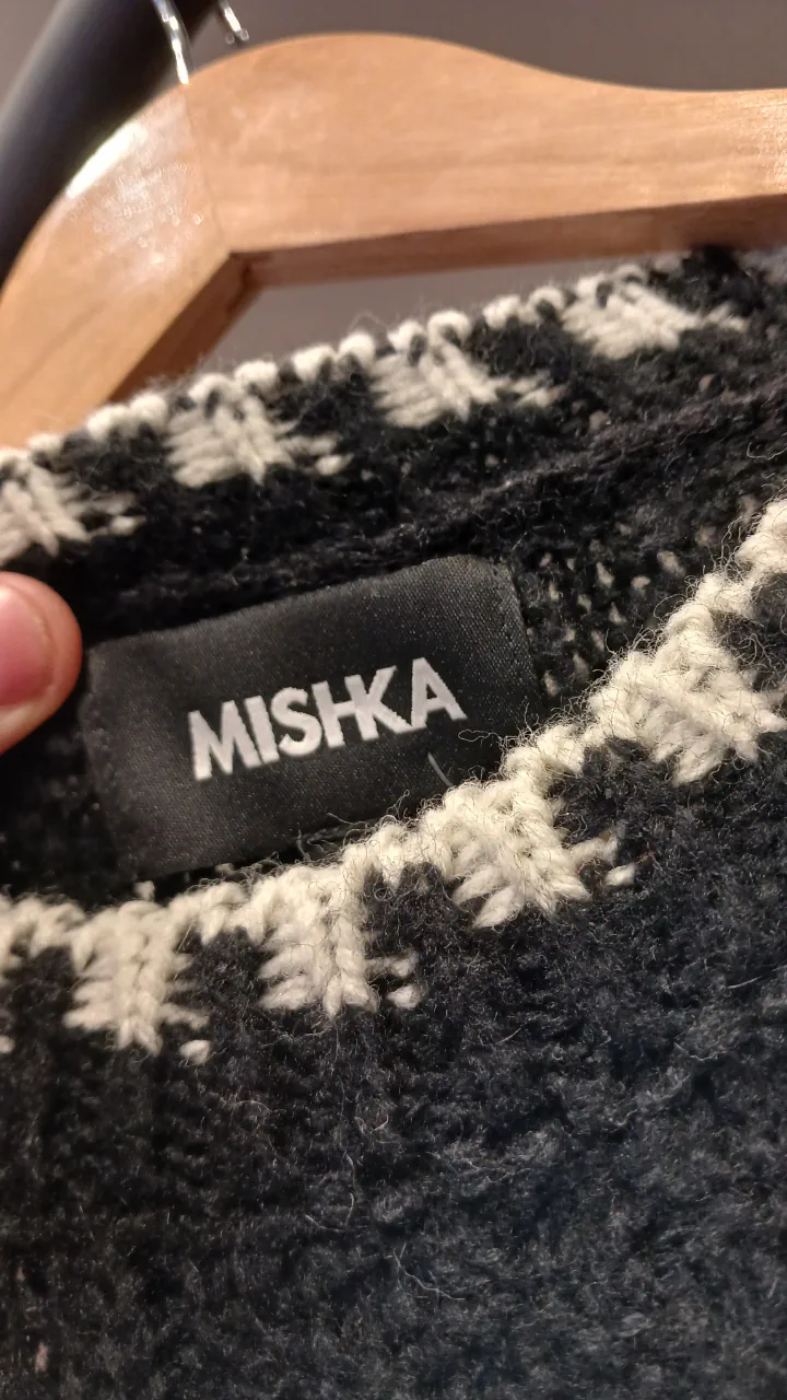 Sweater Mishka · Talle M