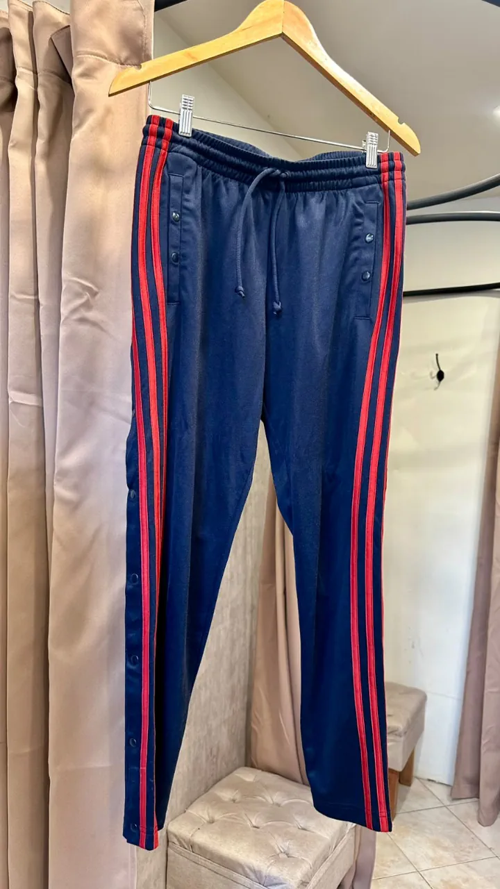 Pantalón adidas - imagen 1
