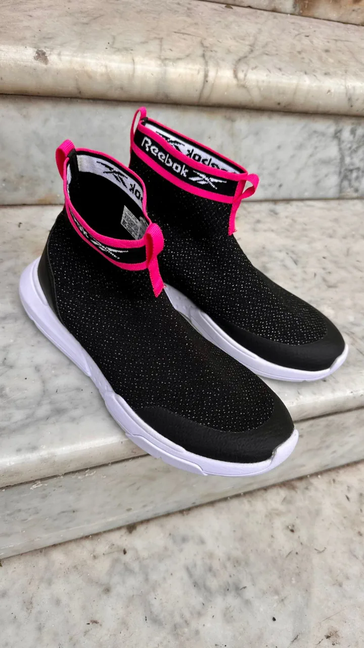 Reebok · Talle AR 39