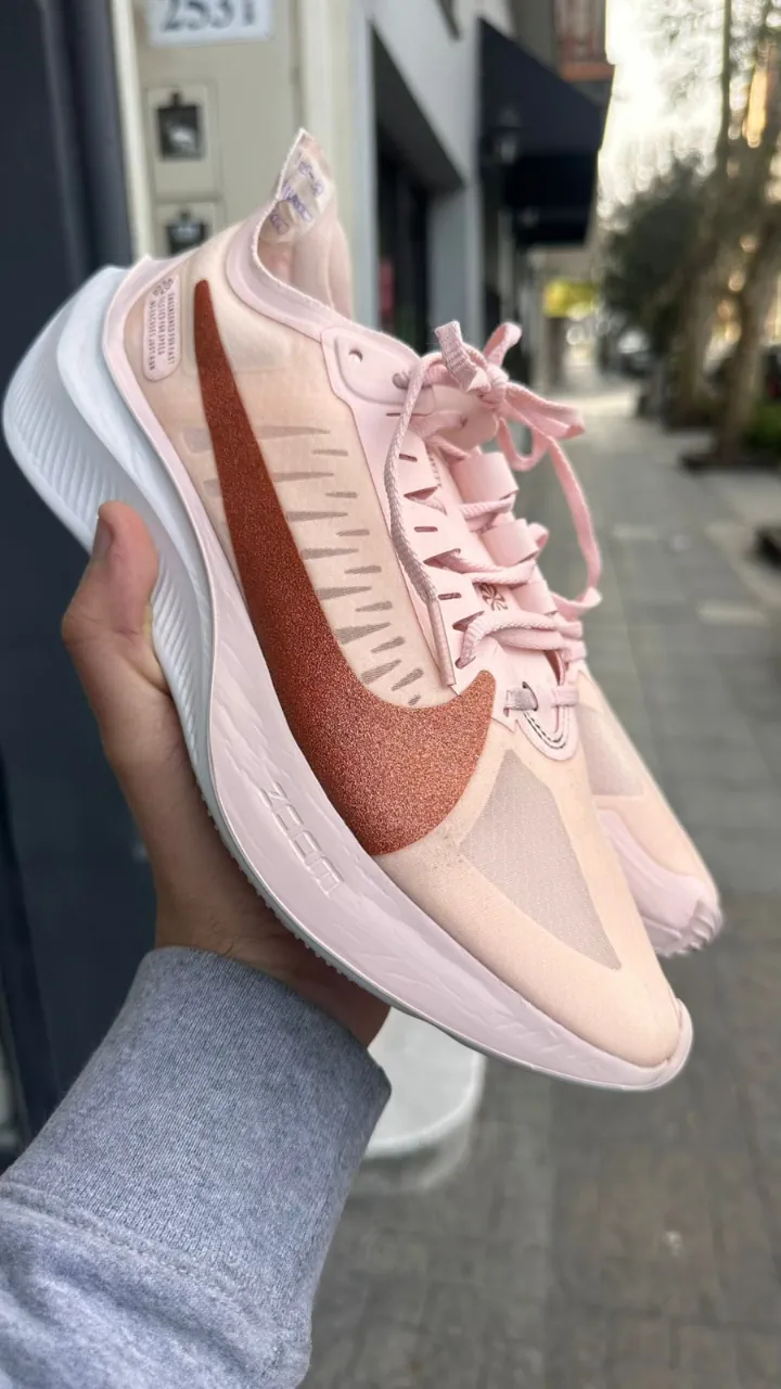 Nike · Talle AR 39