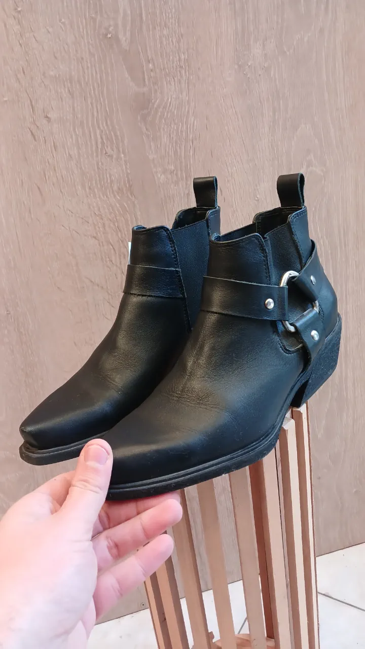 Botas Apie - imagen 1