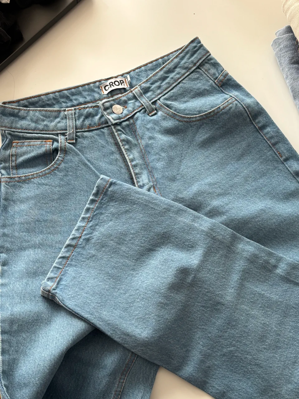 Jean Crop - imagen 1