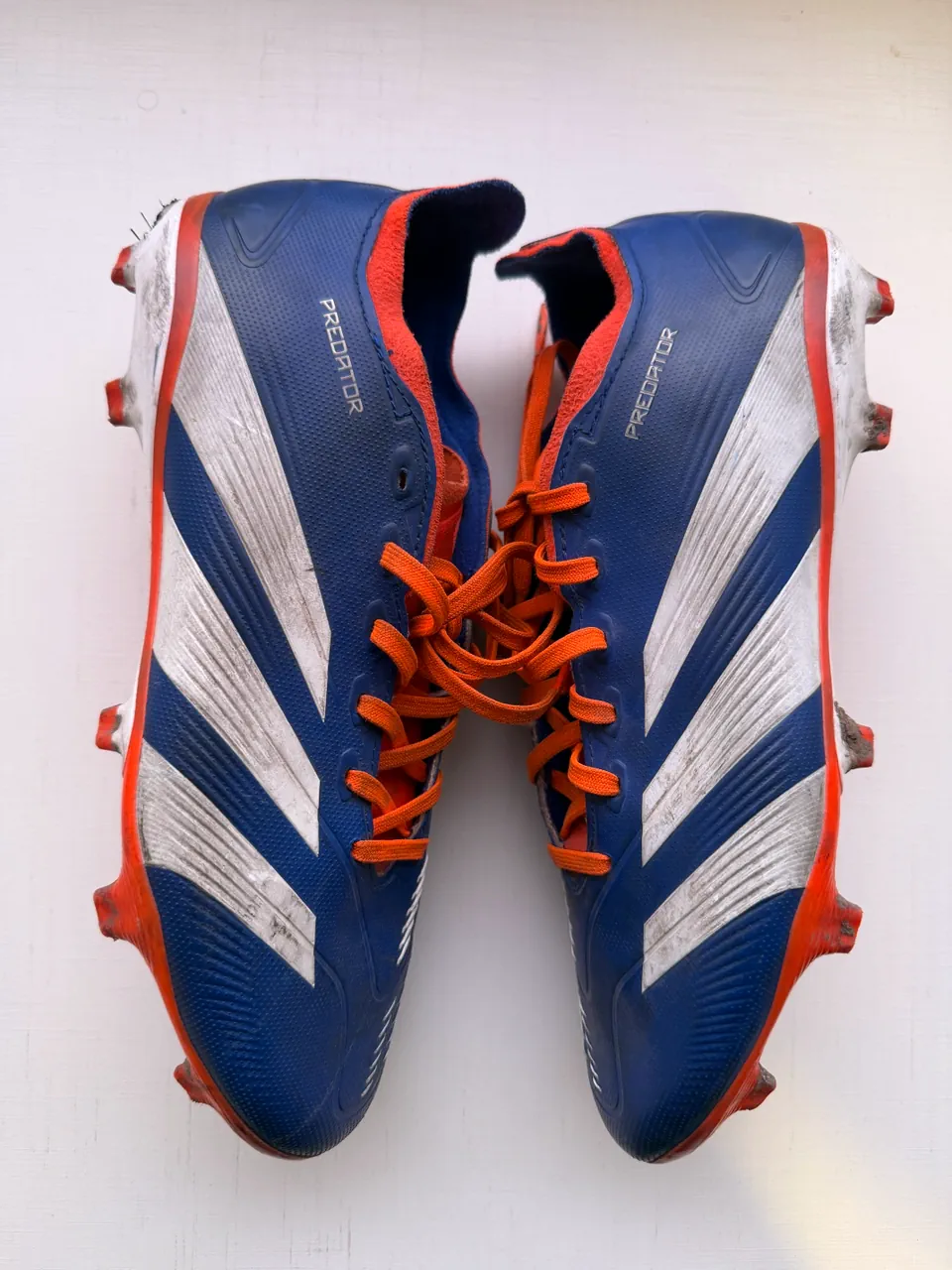 adidas · Talle AR 39