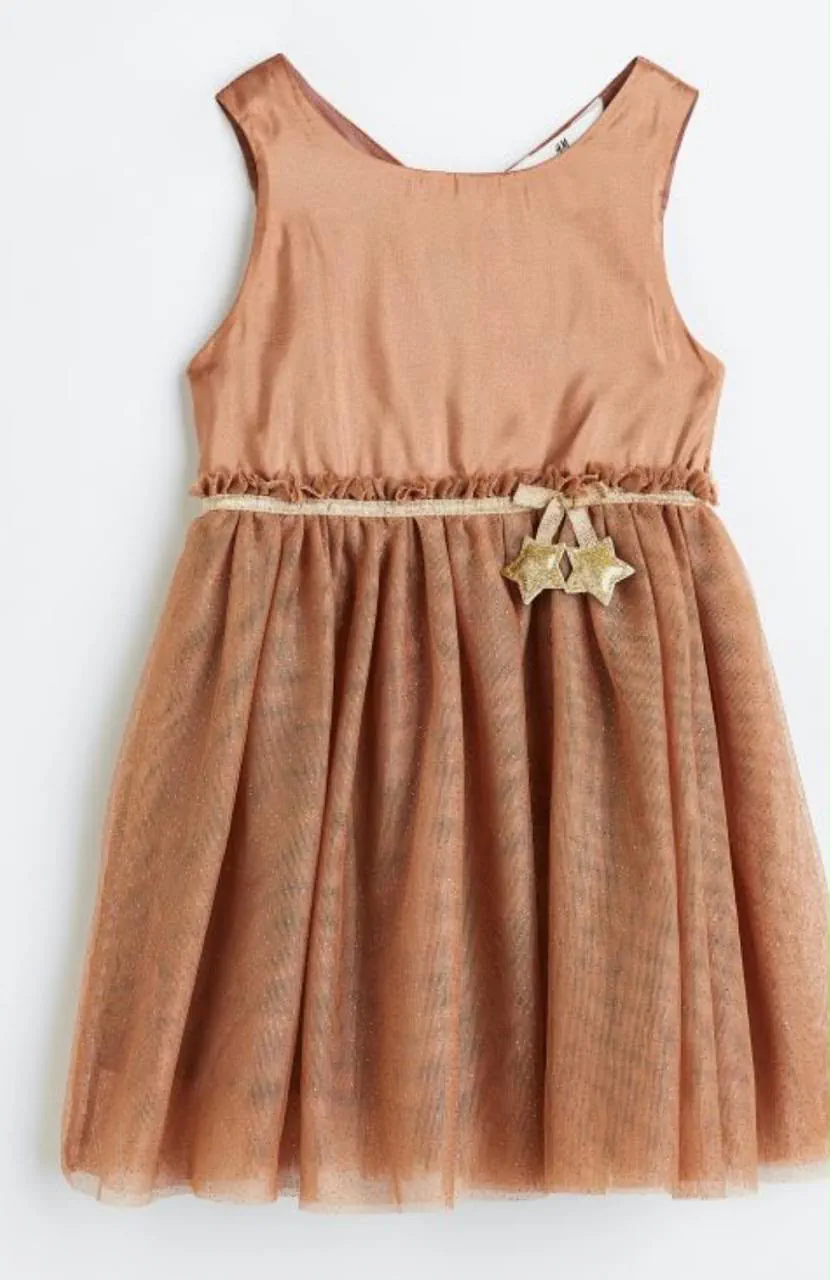 Vestido corto H&M · Talle 7 años / 122 cm