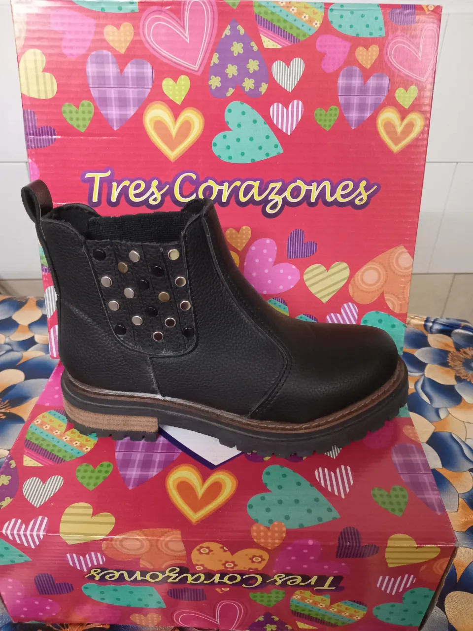 Tres corazones · Talle AR 38