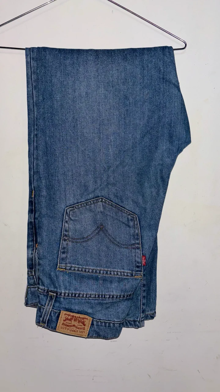 Levi's · Talle US 32