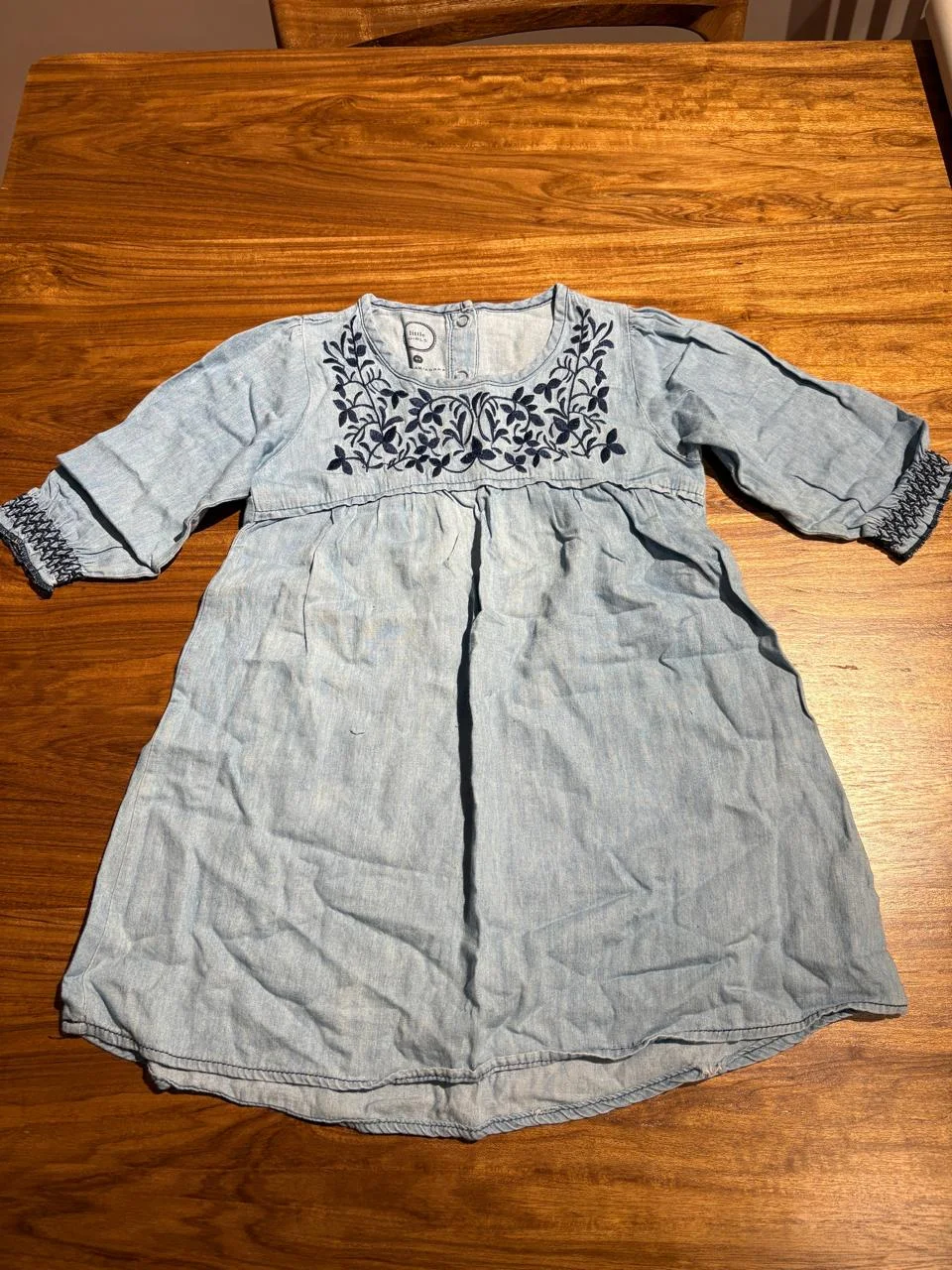 Vestido corto Akiabara · Talle 4 años / 104 cm