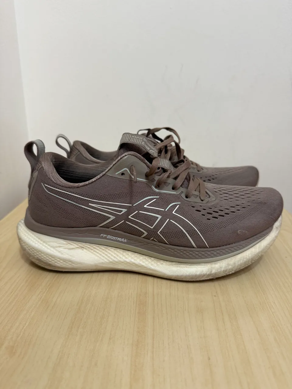 Asics · Talle US 9