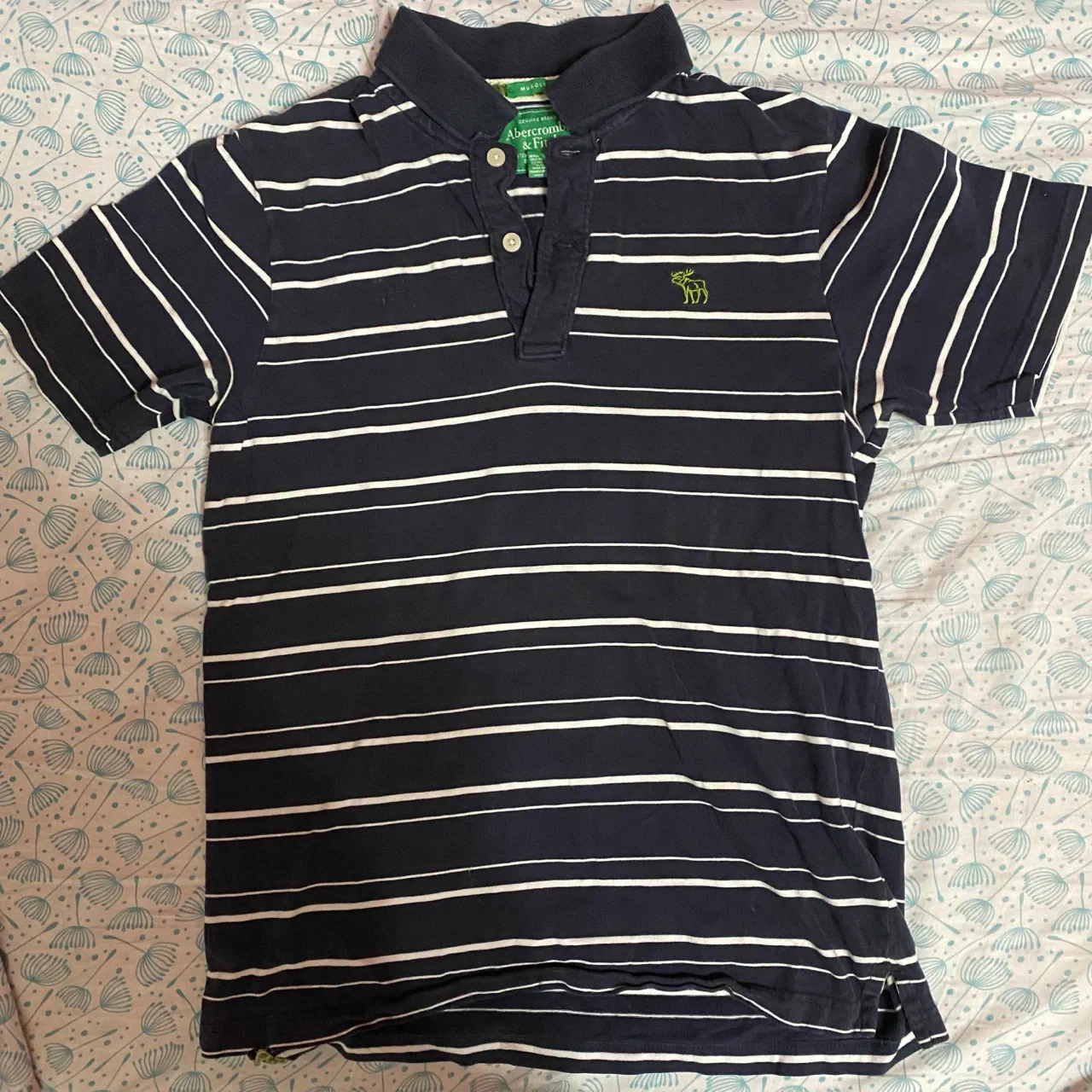 Abercrombie & Fitch · Talle M