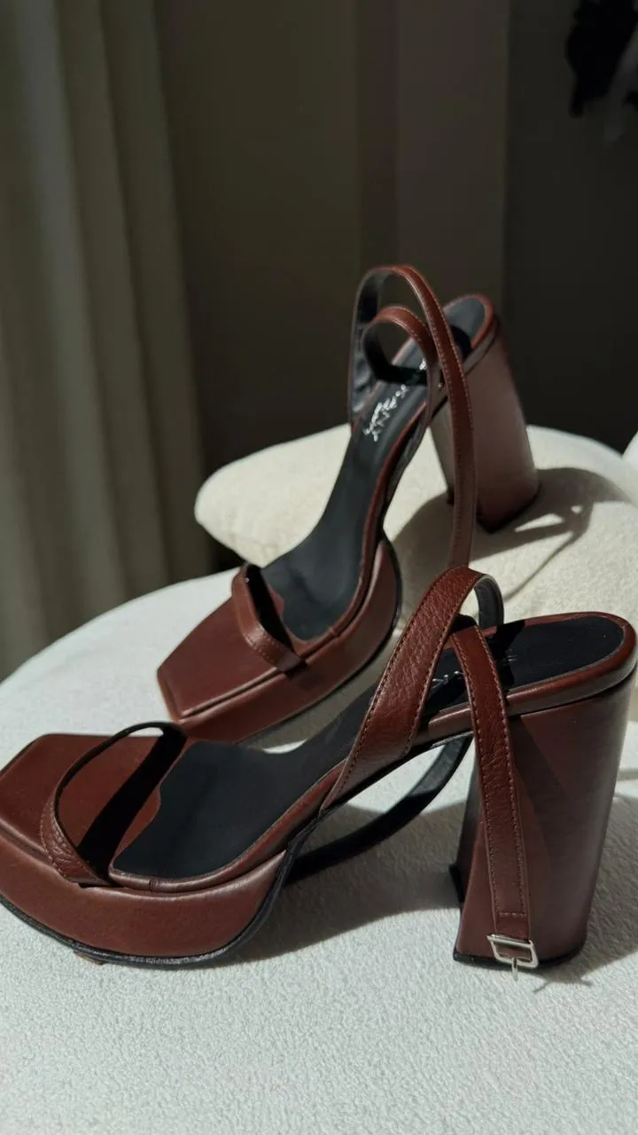 Sarkany · Talle AR 38