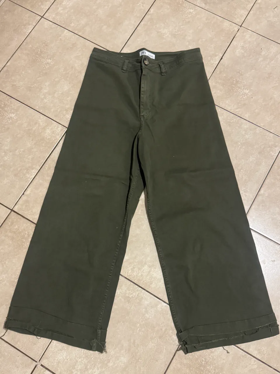 Zara · Talle EU 48
