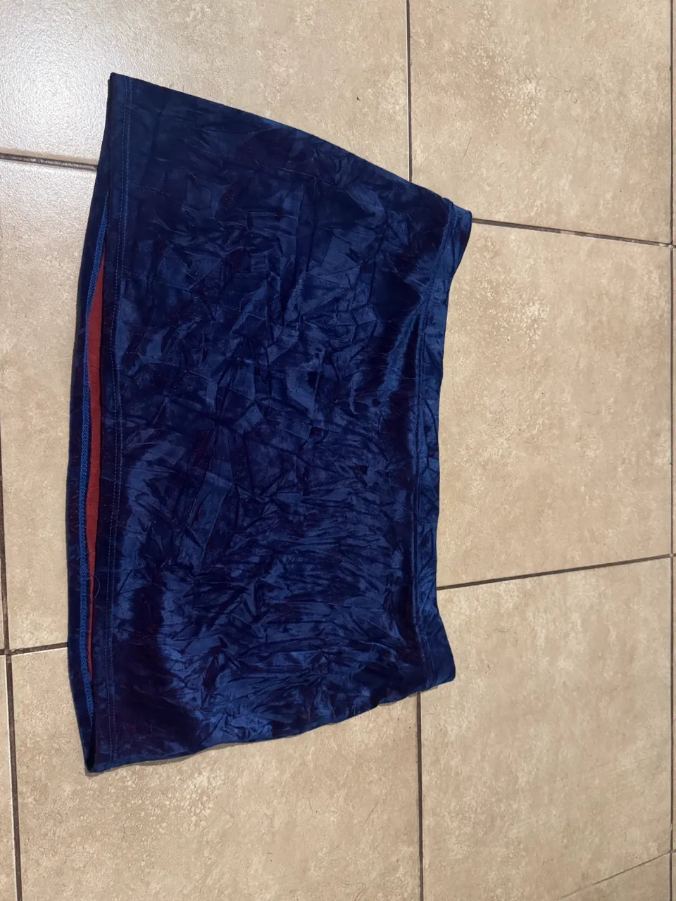Urban Outfitters · Talle L