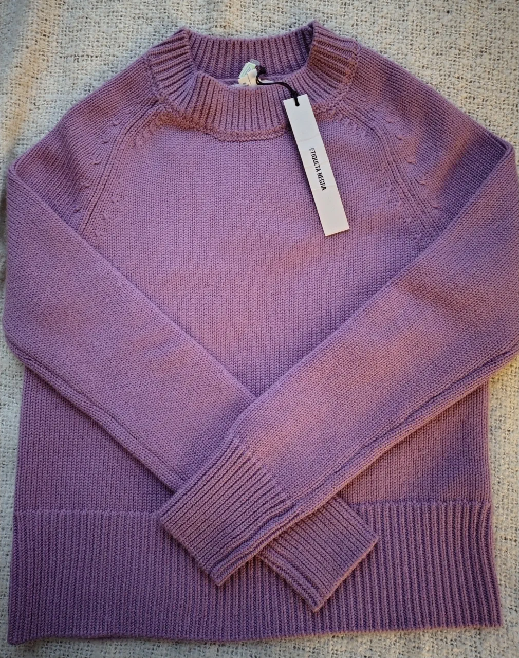 Sweater Etiqueta Negra · Talle S
