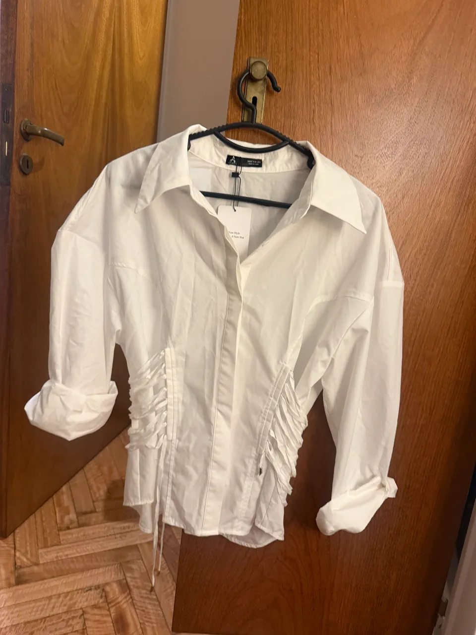 Blusa Anewsta · Talle M