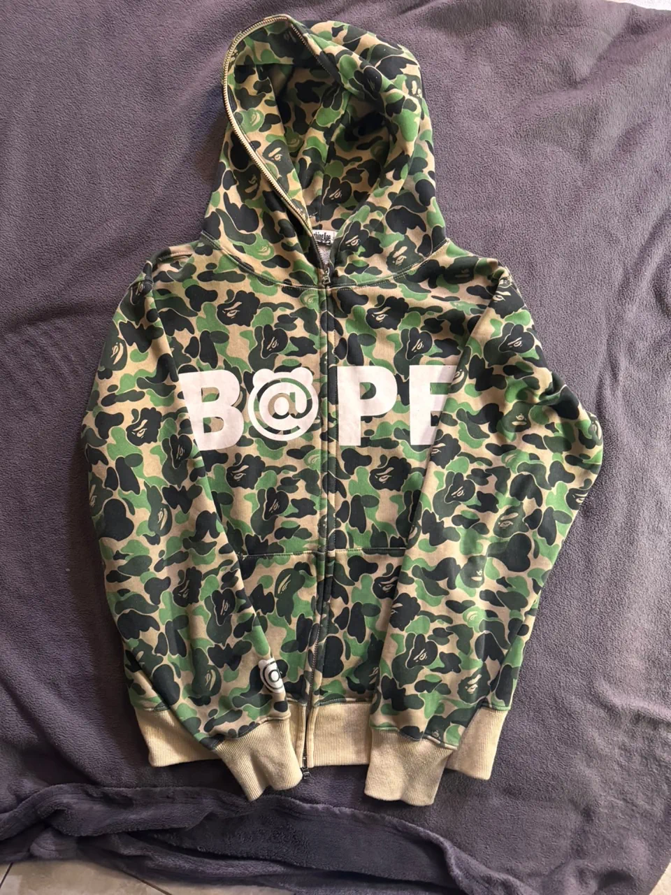 Bape · Talle L