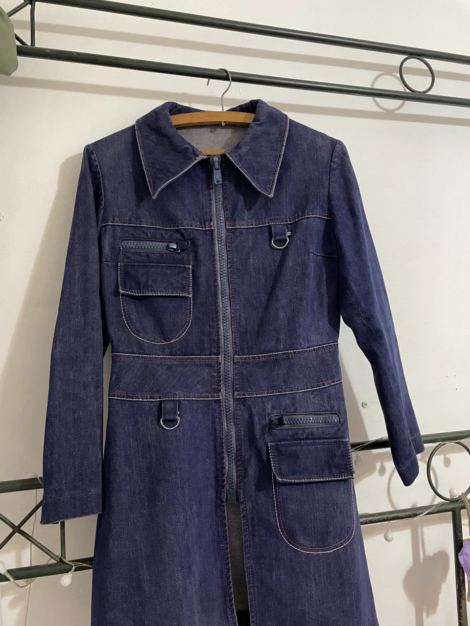 Campera A ≠ - imagen 1