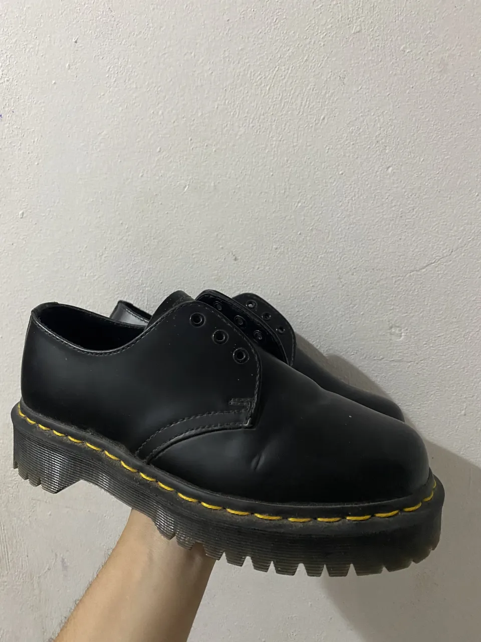 Dr. Martens · Talle AR 38