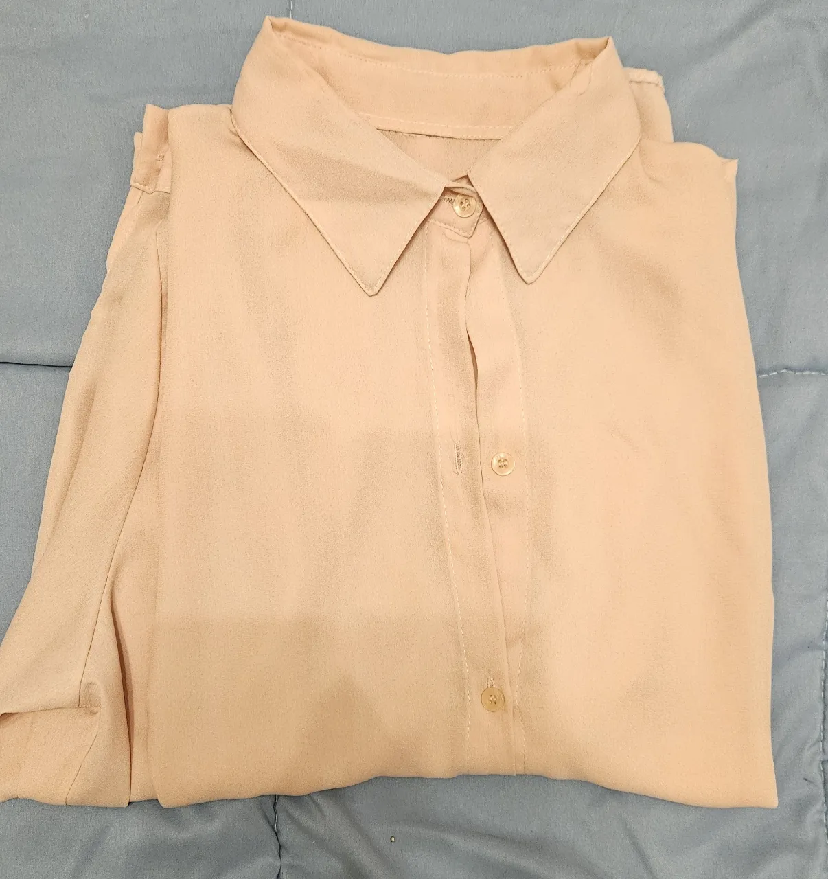 Camisa sin marca · Talle único