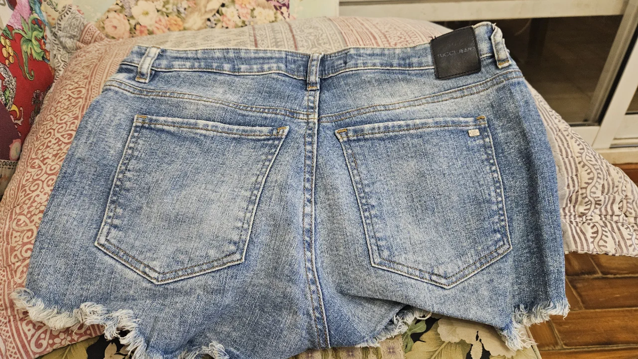 Short Tucci - imagen 1