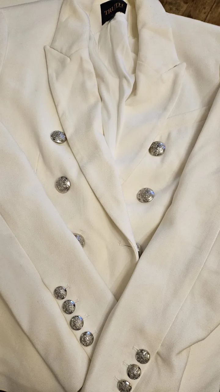 Blazer Truth - imagen 1