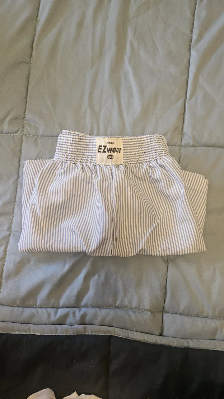 Short Shein · Talle L