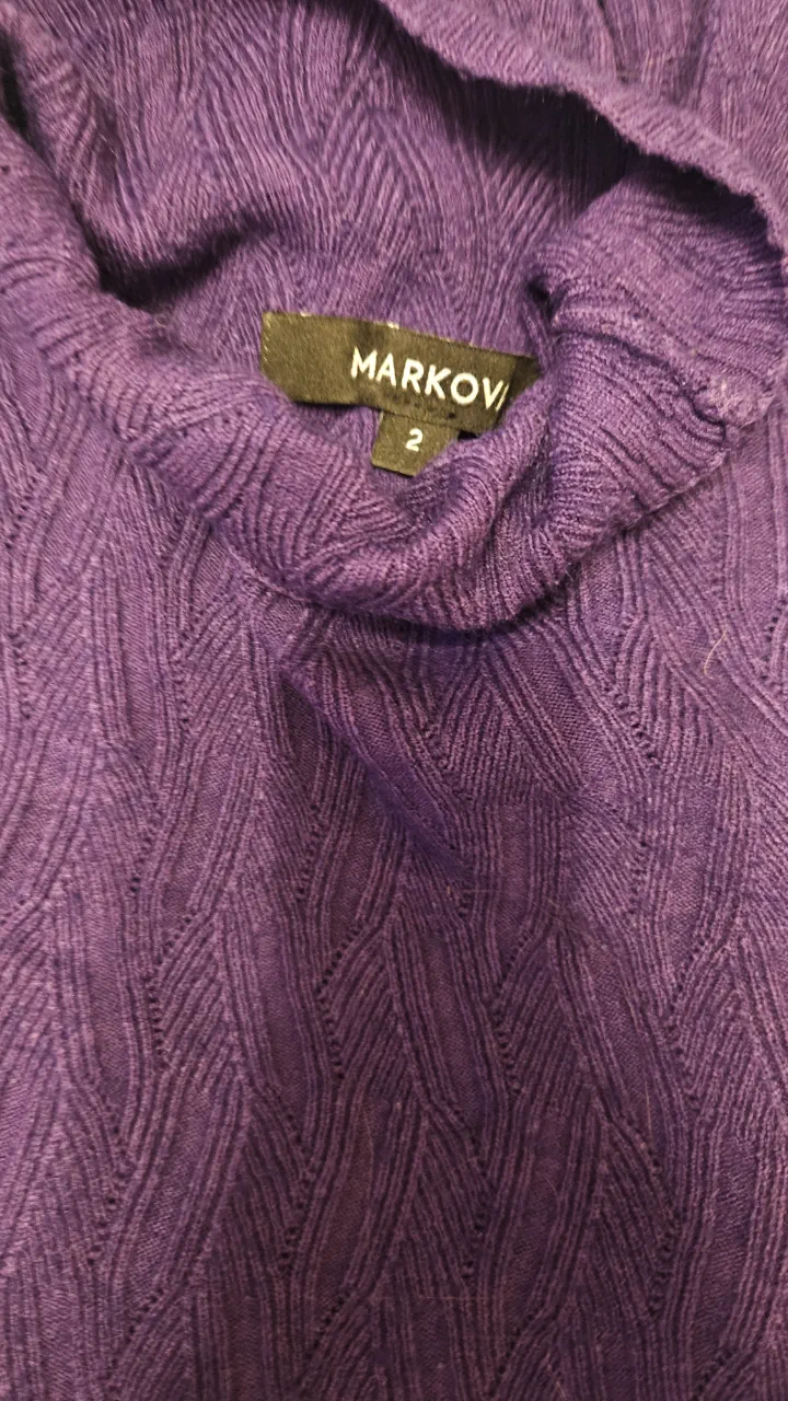 Polera Markova - imagen 1