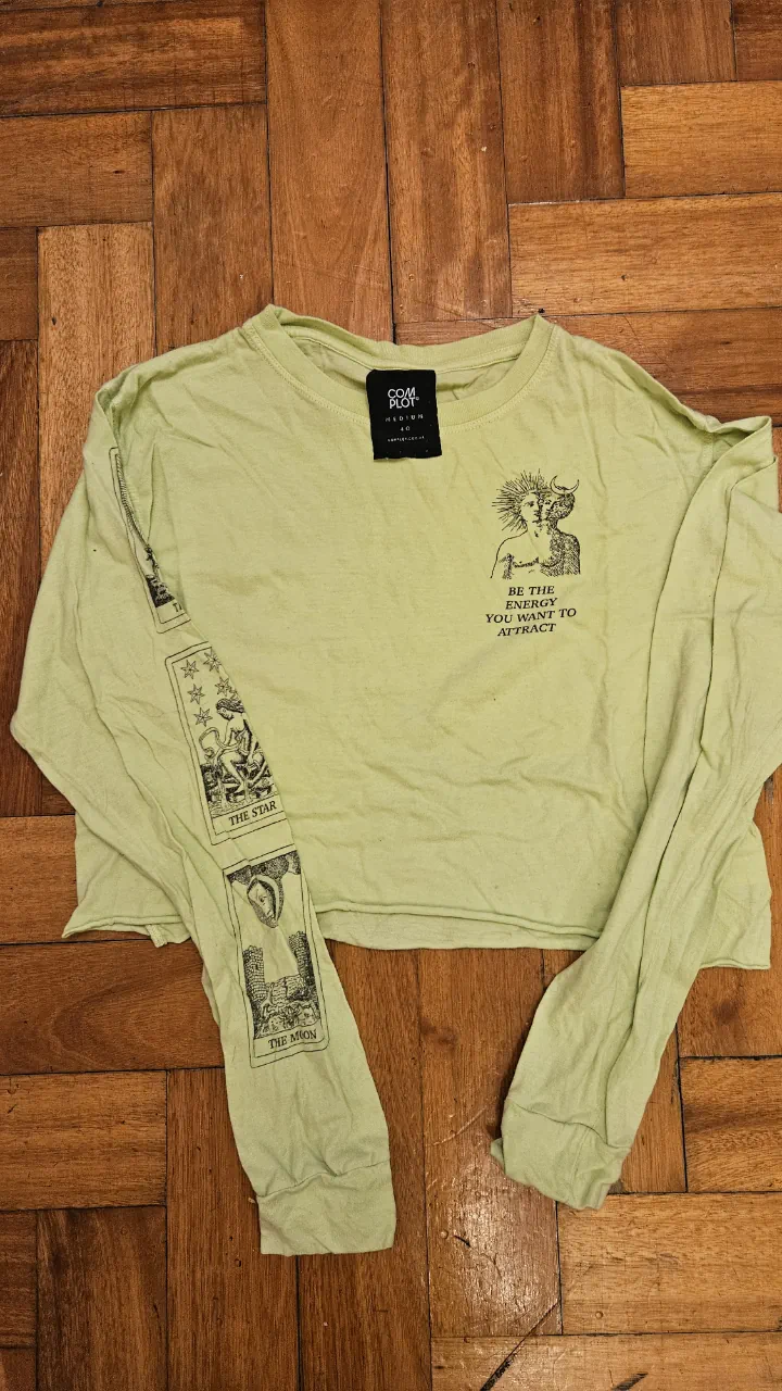 Remera Complot - imagen 1