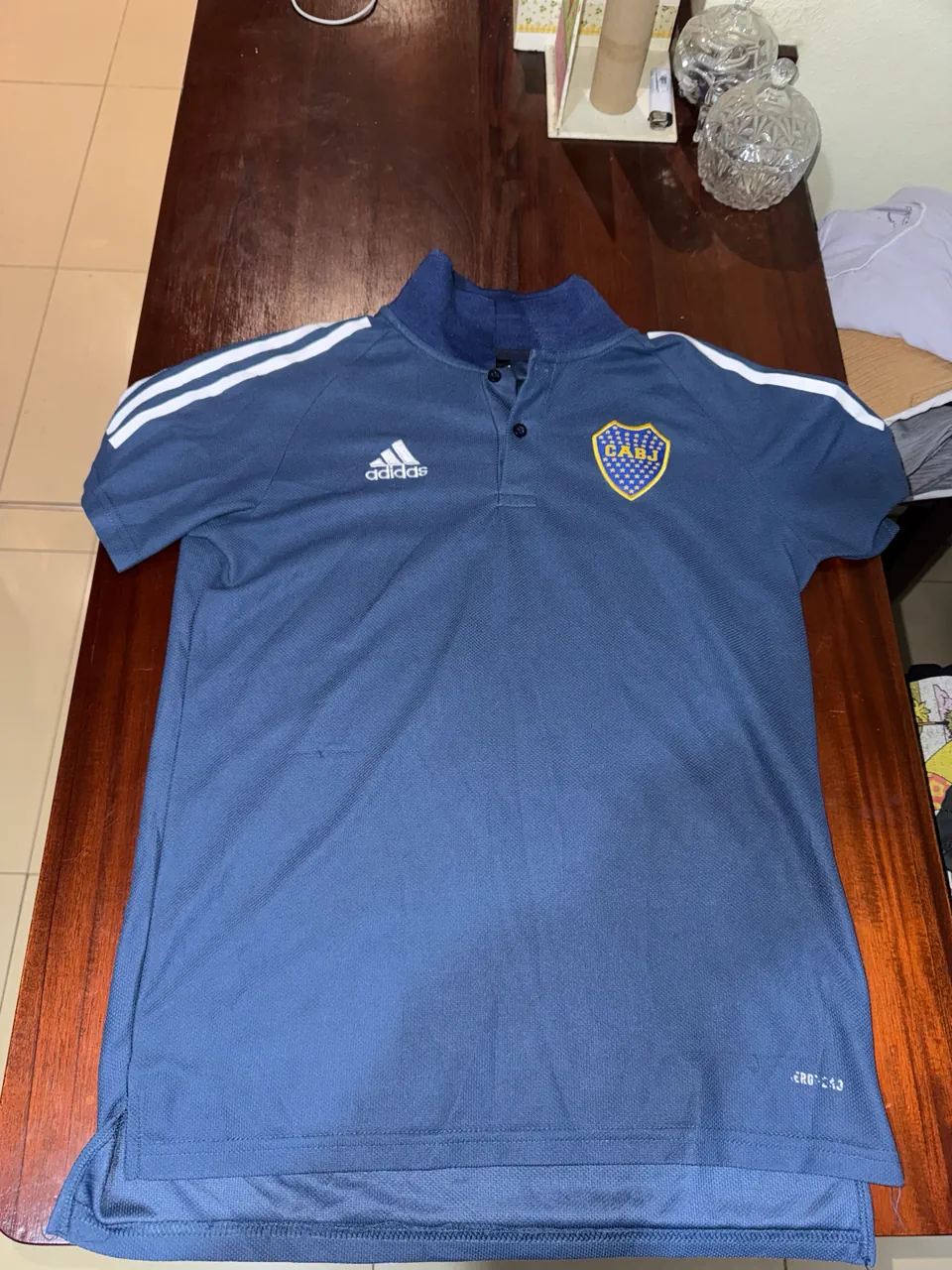 adidas · Talle L