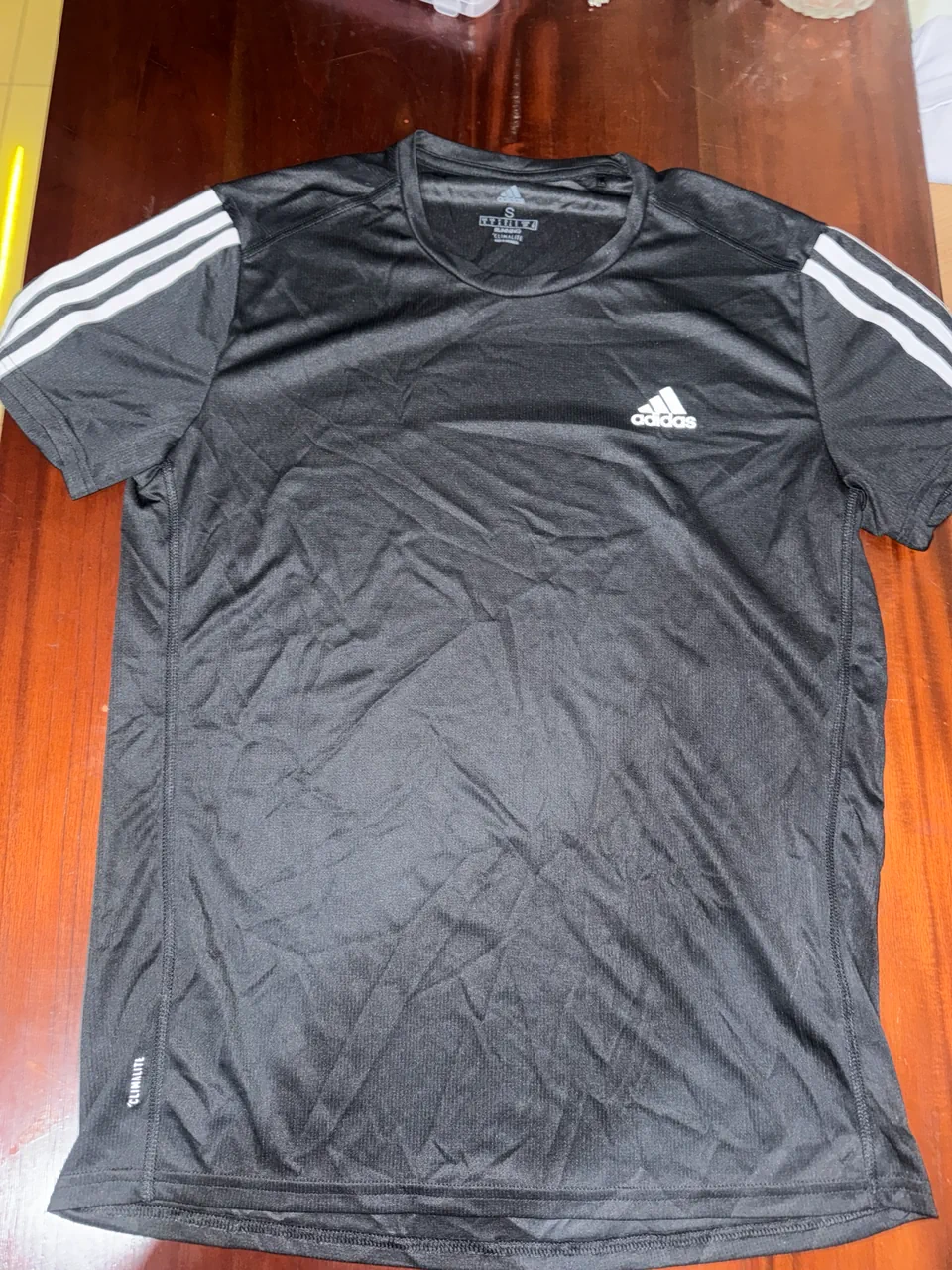 adidas · Talle S