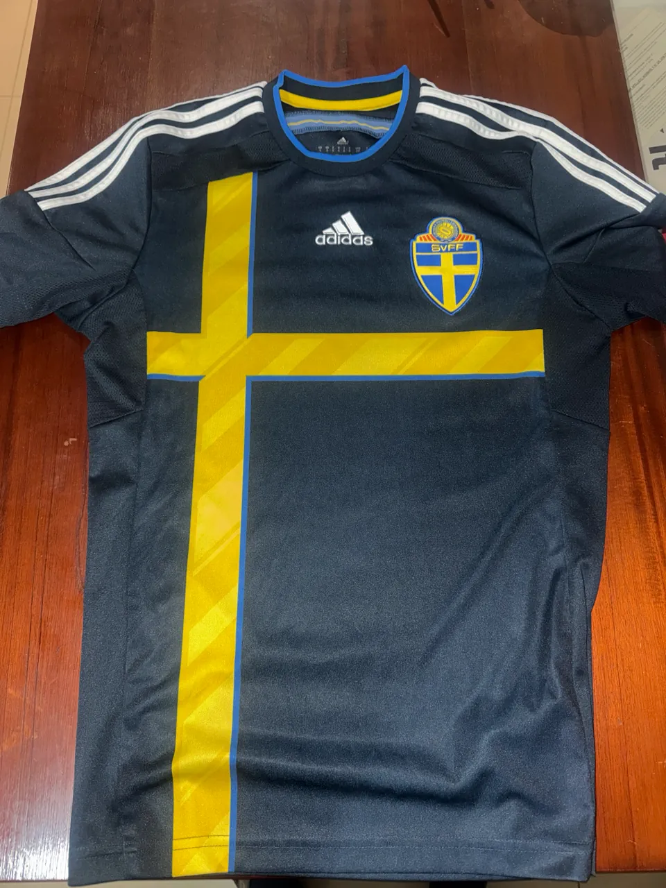 adidas · Talle S