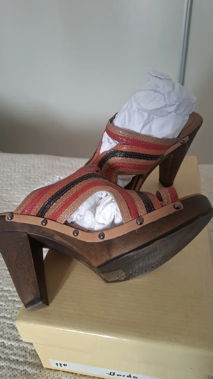 Hush Puppies · Talle AR 37