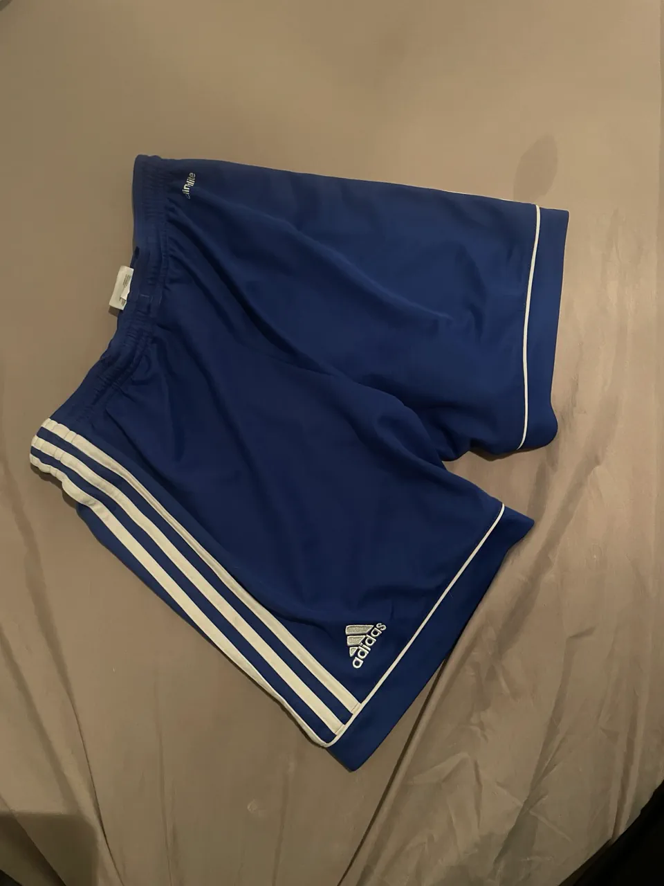 Ropa deportiva adidas - imagen 1