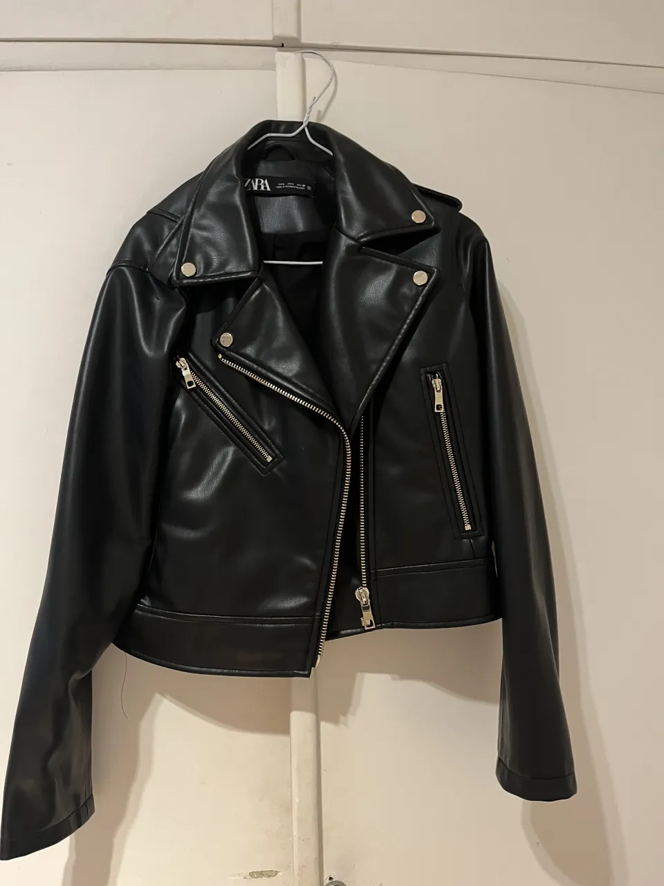 Zara · Talle L