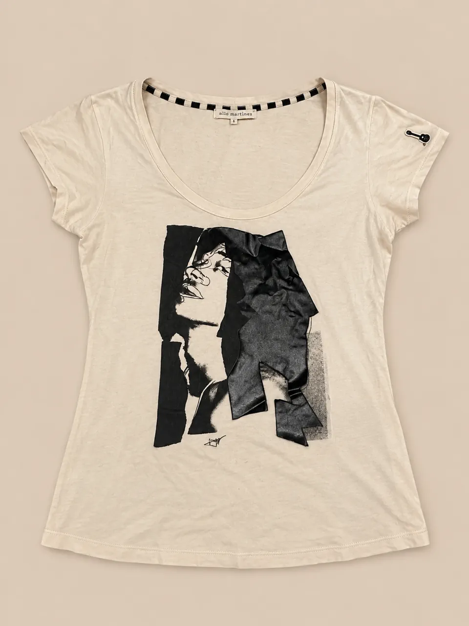 Remera Allô Martínez · Talle L