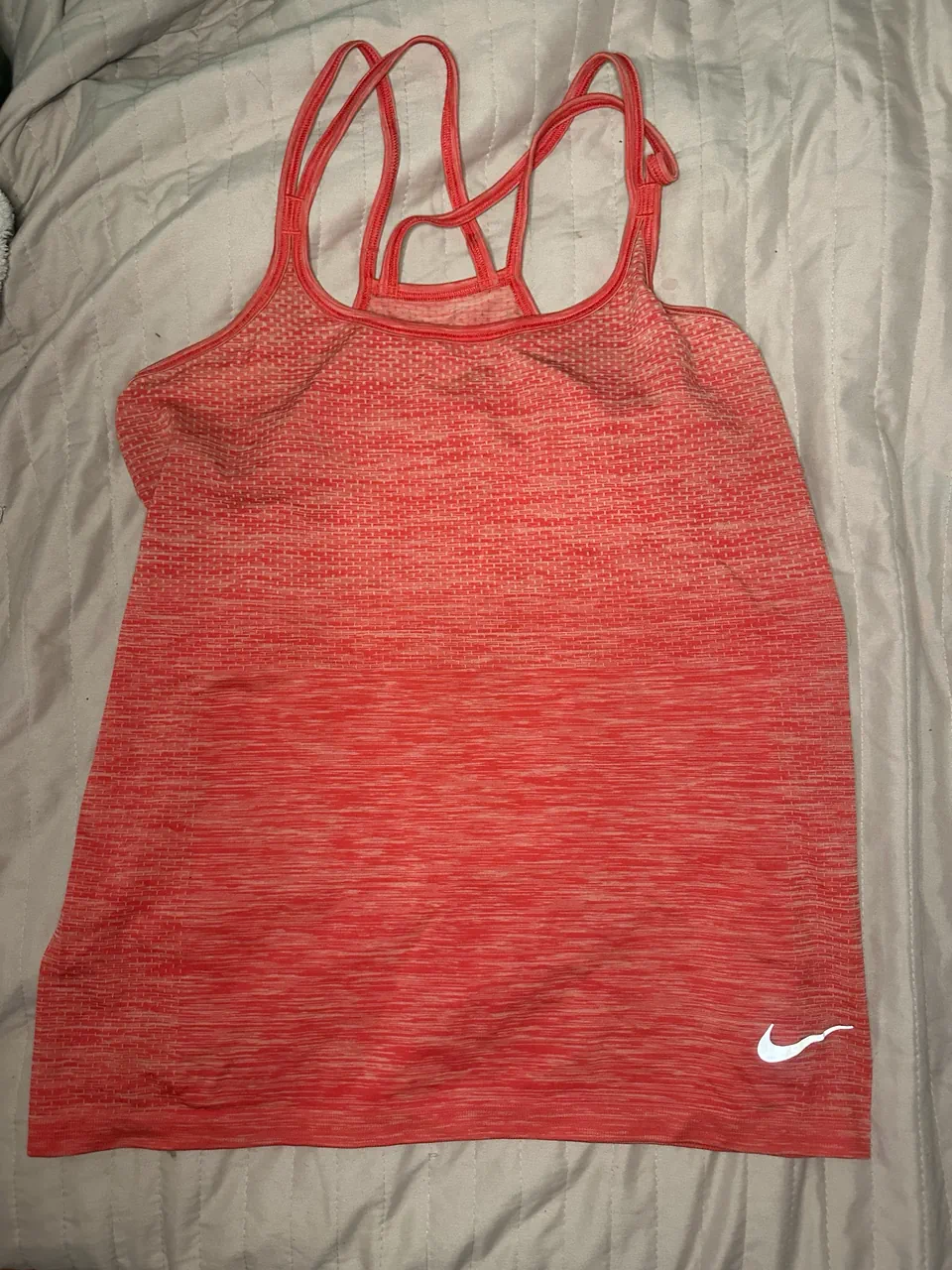 Nike · Talle M