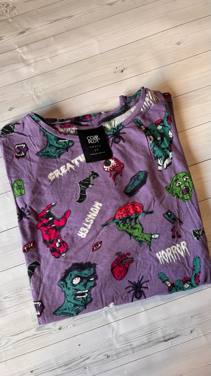 Remera Complot - imagen 1