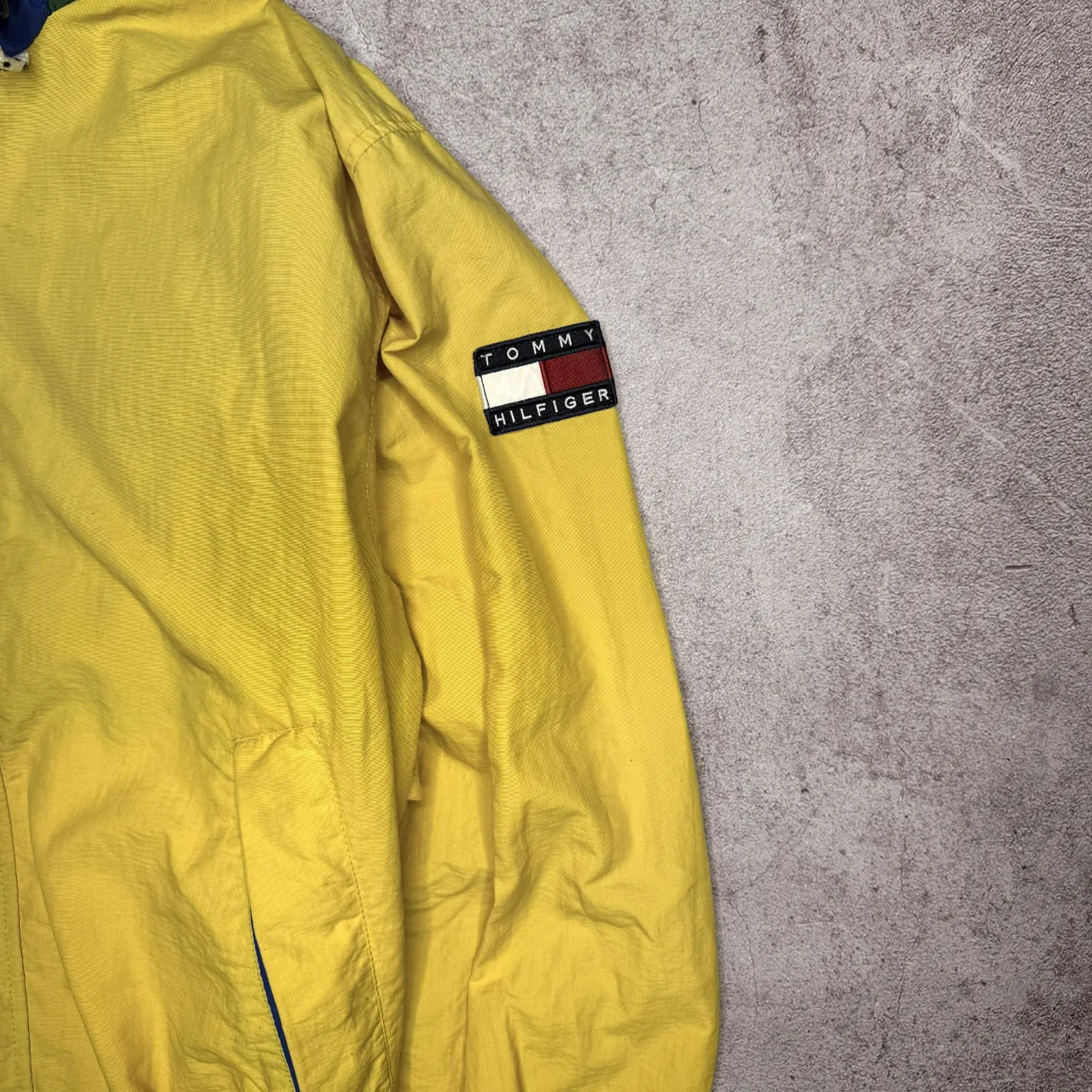 Campera Tommy Hilfiger - imagen 2