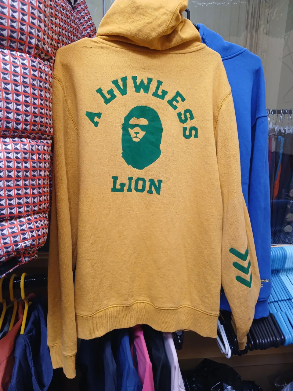 Buzo A Bathing Ape (BAPE) - imagen 2
