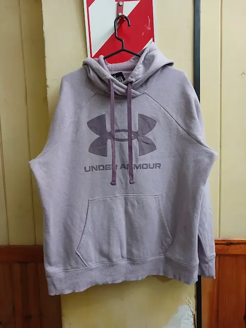 Under Armour · Talle L