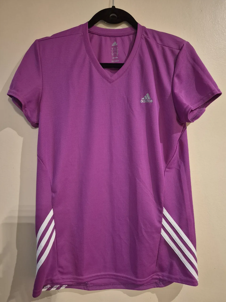 Remera adidas · Talle M