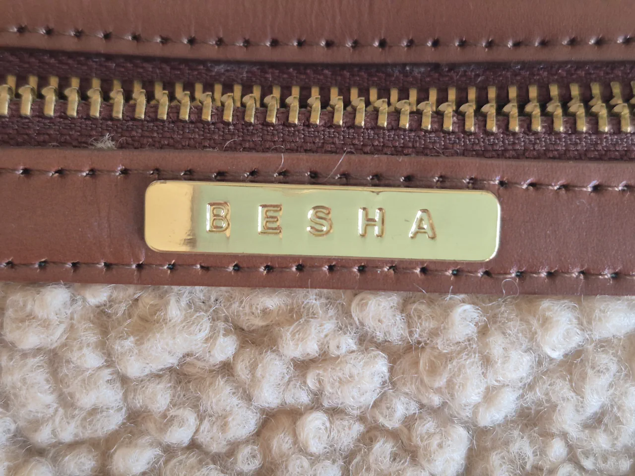 Cartera Besha