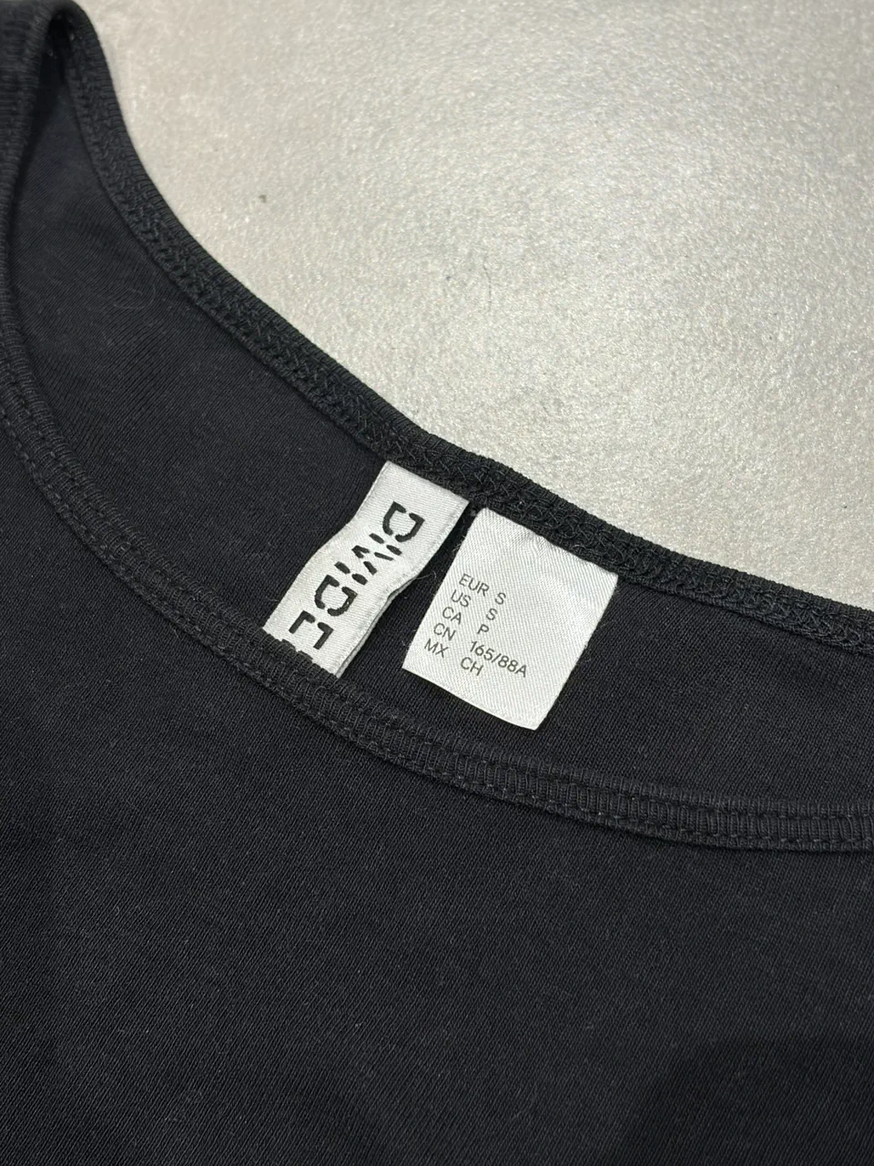 Remera H&M - imagen 2