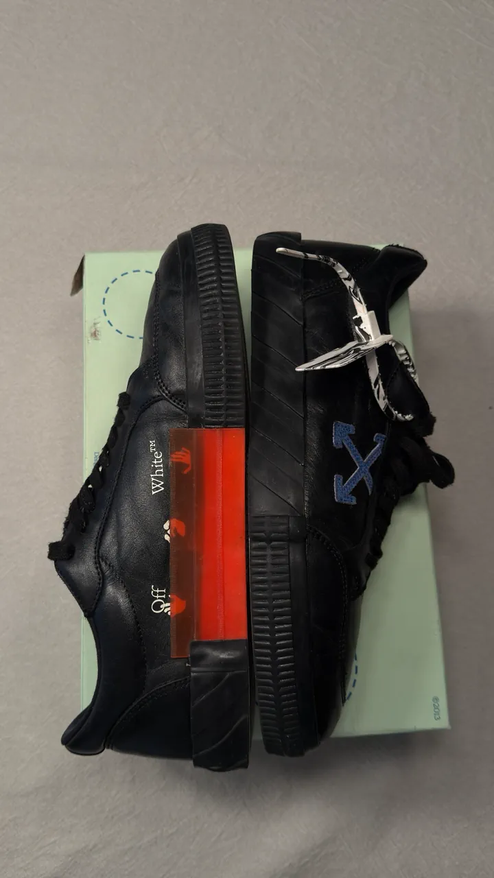 Off-White · Talle EU 45