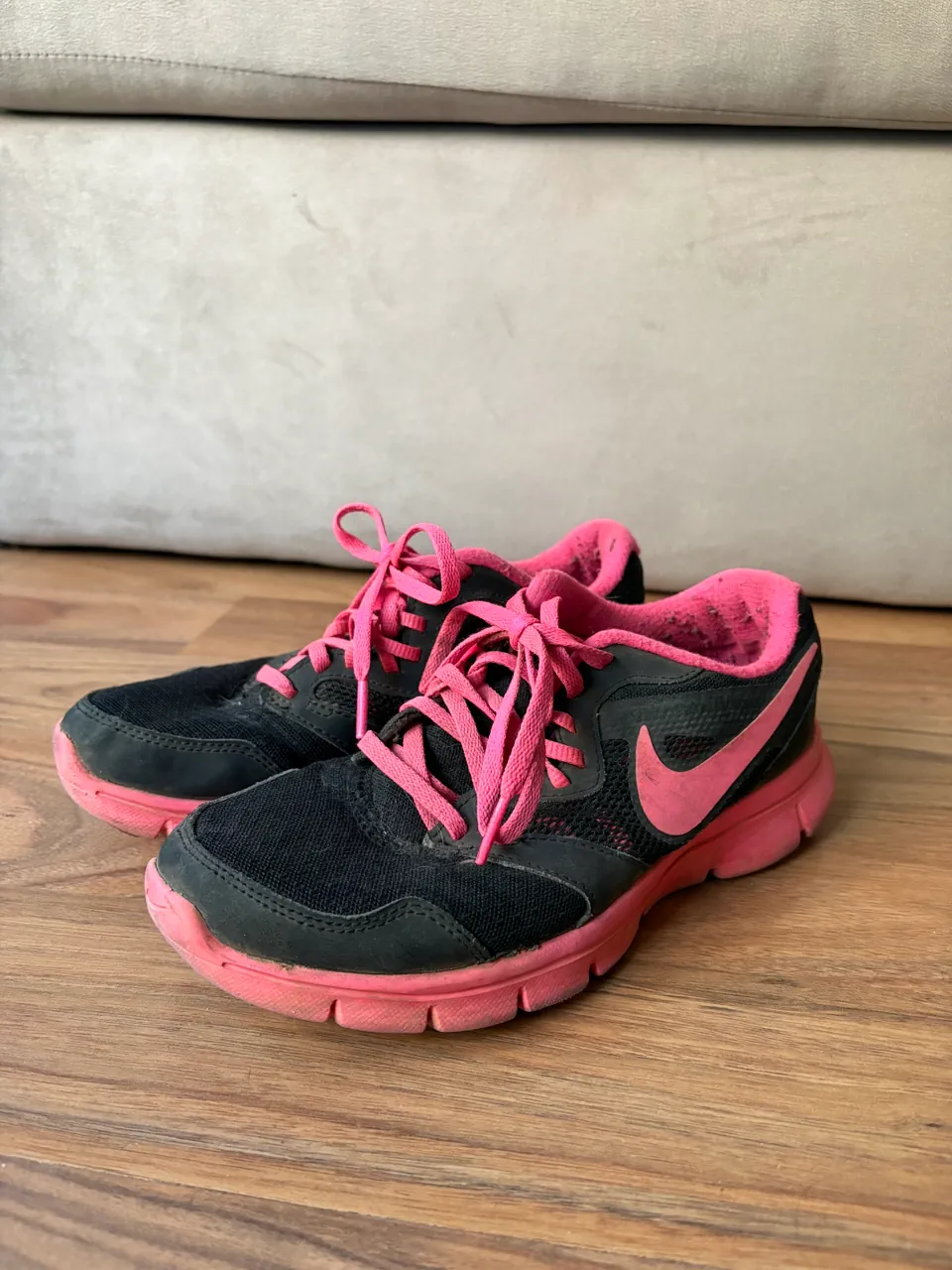 Nike · Talle AR 36